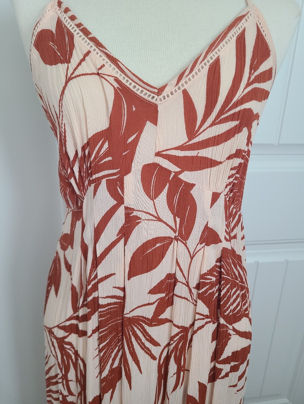 Tropical Print Maxi Dress Women's Size M Resort Summer Vacation Long Hawaii Luau - Picture 4 of 10